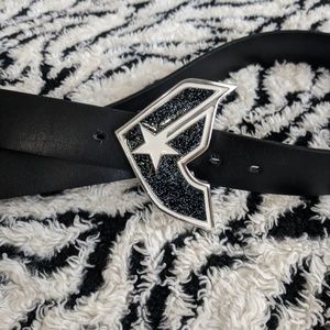 Famous Stars and Straps belt buckle